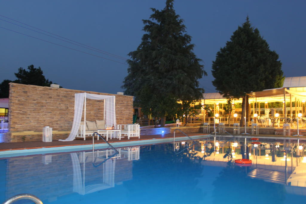 Hotel Chris & Eve Mansion Komotiní Exteriér fotografie